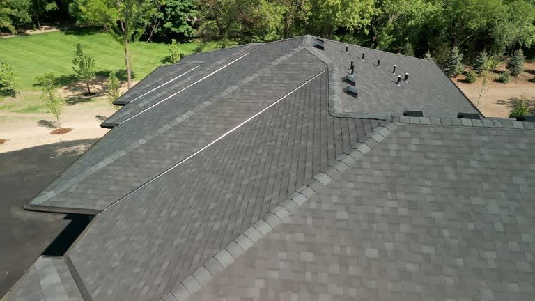 Fast & Reliable Emergency Roof Repairs in Vails Gate, NY